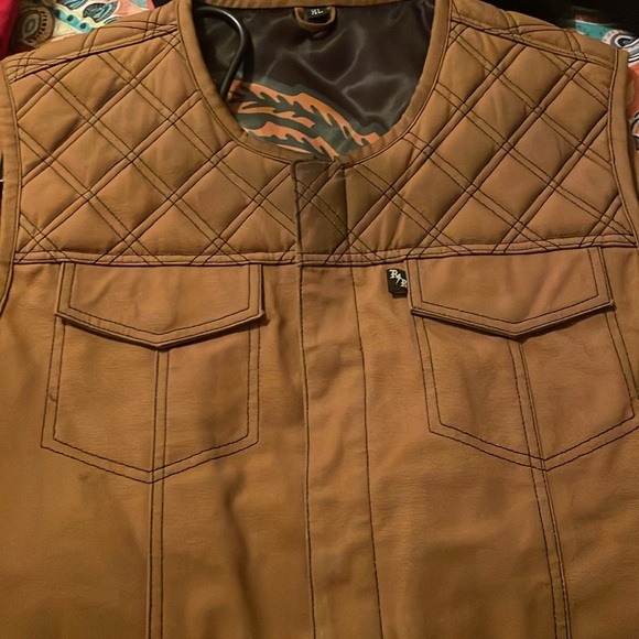 Men’s vest - Picture 2 of 6